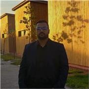 Enseignant de mathématiques sérieux et engagé, spécialisé dans l’accompagnement pédagogique des élèves
du collège et du lycée. Je 