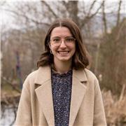 Lebensfrohe Französischnachhilfe für erfolgreiche SchülerInnen