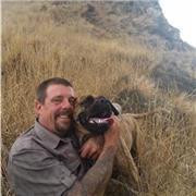 I offer online or in-person English lessons to adults, teenagers and children.