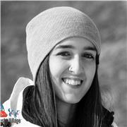 Diplomata al liceo scienze umane, laureata in lettere moderne, propone ripetizioni e aiuto compiti per materie umanistiche