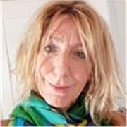 Ciao da trent'anni lavoro come pittrice e decoratrice murale.
Insegno pittura acrilica, acquarello, disegno e storia dell'arte
