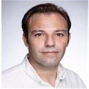 Profesor de guitarra, música, armonía, composición y arreglos. Todos los niveles