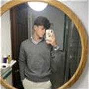 Estudiante universitario con nivel para todas las edades y niveles (Excepto universidad)