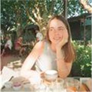 Profesora titulada de español con más de cinco años de experiencia.