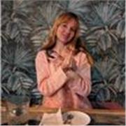 Profe de dibujo especializada en naturaleza, realismo, cómic y manga. 