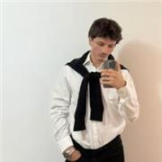 vuoi essere seguito da un personal trainer efficiente divertente e con molta pazienza che non ti sgridi se sbagli e ti incoraggi?