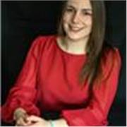Psicóloga y educadora con experiencia en salud mental y desarrollo personal. Imparto clases para todas las edades