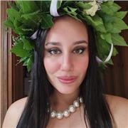 Sono una persona giovane, capace di farti sentire a proprio agio che lavora in maniera personalizzata