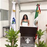 Tutor de español que enseña a niños de todas las edades