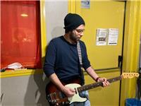 Lezioni di chitarra acustica ed elettrica sia in presenza che online