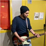 Lezioni di chitarra acustica ed elettrica sia in presenza che online