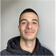 Soy un chico de 24 años que actualmente estoy estudiando una carrera y quiero ayudar a gente joven a poder alcanzar sus metas