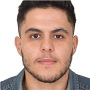 Professeur de mathématiques qualifié, je propose un accompagnement sérieux et structuré, adapté au niveau de chaque élève.