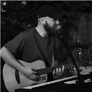 Offro lezioni di chitarra base e teoria musicale per chi è alle prime armi e vuole entrare nel mondo della musica