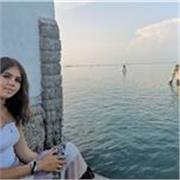 Studentessa liceo linguistico offre aiuto in tutte le materie e in particolare nelle lingue