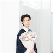 Mechanical Engineering student at UCL. I teach Maths and Physics to IGCSE and A-Level students