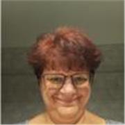 a chiunque abbia bisogno di imparare la lingua italiana