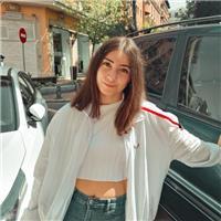 Profesora de inglés con experiencia de 4 años. nivel bilingüe y se adapta a los requisitos de cada estudiante y las competencias de cada nivel académico. flexible y con ganas de trabajar