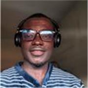 Tutor di inglese madrelingua ghanese, studente magistrale UniMORE, con laurea in informatica e grande passione per l’insegnamento.