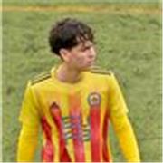 Profesor de fútbol con 4 años de experiencia en el ámbito.