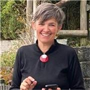 Passionate and engaging native English tutor with several years' experience teaching ESOL to adults in Derby.