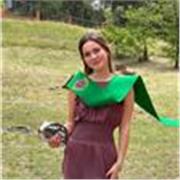 Profesora de primaria o infantil, tengo experiencia en deportes como el baile y en asignaturas de primaria e infantil 