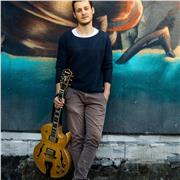 Insegnante di musica con esperienza pluriennale nell insegnamento impartisce lezioni private di chitarra e teoria e solfeggio