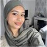 Aimed at students who is unfamiliar with English 

I would describe myself, friendly approachable who loves teaching 