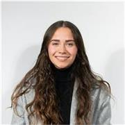 Jugadora de fútbol con más de 8 años de experiencia en el sector, jugando en Autonómica y Preferente.