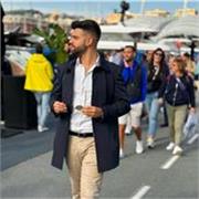 Esperto in informatica, networking e cybersecurity con anni di esperienza, offre lezioni online da remoto o in Sicilia per student