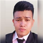 Instructor de computacion con experiencia de 6 años trabajando con niños y jóvenes enseñando informática básica,ofimática,mante