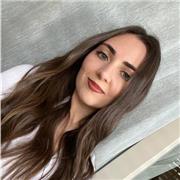 Laureata in Lingue con Lode offro lezioni di Lingua e Letteratura Spagnola e Francese a studenti di scuola media e superiore