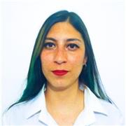 Maestra especializada en la materia de biología de forma remota