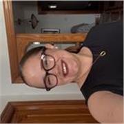 Me considero una persona abierta alegre y con mucho don de gentes. Me ofrezco para dar clases a personas de todas las edades.