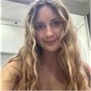 Ich bin eine Englisch-Tutorin und kann aller Altesgruppen unterrichten 