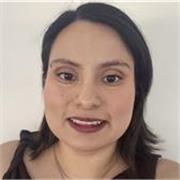 Maestra de ingeniería experta en preparatoria y universidad