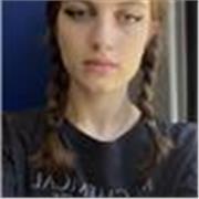 Studentessa di lingue con 3 anni di esperienza di ripetizioni e 3 certificazioni Cambridge IGCSE (English, Latin & Maths)  
