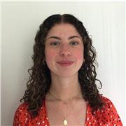 Étudiante en médecine donnant des cours de Physique Chimie personnalisés et dynamiques