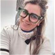 laureata in lingue e letteratura straniere