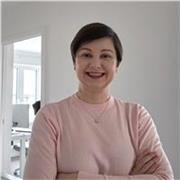Native Brazilian Portuguese tutor and PhD candidate helping professionals achieve fluency and confident communication.
