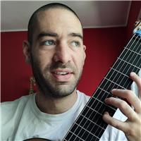 Profesor de guitarra todos los niveles, composición, ergonomía, iniciación al piano y ukelele