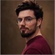 Profesor nativo de español con experiencia internacional, actualmente viviendo en Asia.