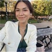 Hola soy reina me defino como una persona , responsable y colaboradora. Me gustaría poder ayudar a niños de diferentes edades