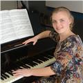Insegnante di pianoforte secondo la scuola russa