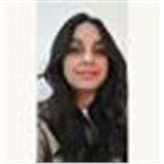 Laureata con lode in LeFiLing offre supporto a studenti di tutti i livelli, con focus umanistico per i più grandi