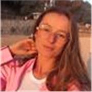 Profesora de apoyo escolar de educación primaria