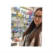 Sono una laureanda in Farmacia con la passione per la Chimica e biologia