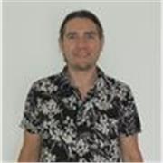 Profesor de inglés para profesionales del sector empresarial, especializado en las áreas de finanzas y TI