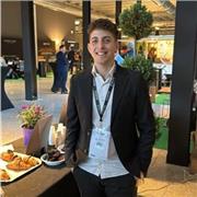 Laureando in Beni Culturali e letteratura con qualifica in Operatore Tecnico Turismo Internazionale impartisco ripetizioni e non