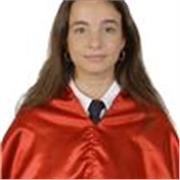 Cuidado de niños y ayuda con los deberes por estudiante de Derecho con idiomas.